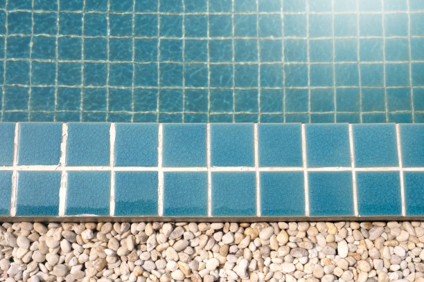 自然背景游泳池。图片下载