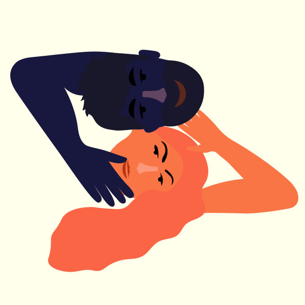 浪漫的微笑情侣躺在和拥抱。相爱的人。女人和男人互相拥抱着躺在一起。互相拥抱。图片下载