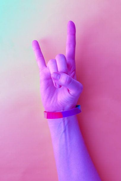 标志的号角，青年的文化观念图片下载