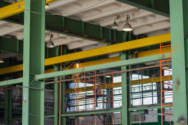 厂房用钢梁和混凝土墙仓库制造图片下载