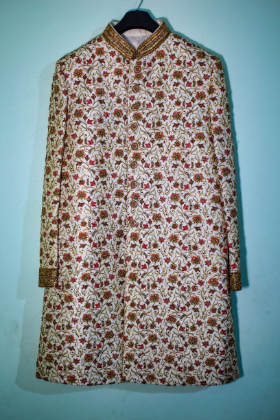 传统的印度布的特写照片，新郎穿在他的婚礼上图片下载