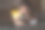 用笔记本电脑上网的女人图片下载