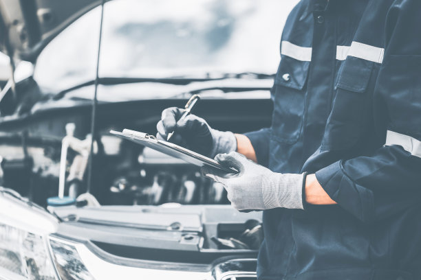 汽车服务，维修，保养理念，汽车技工或Sm图片下载