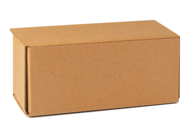棕色纸箱孤立在白色背景上图片下载