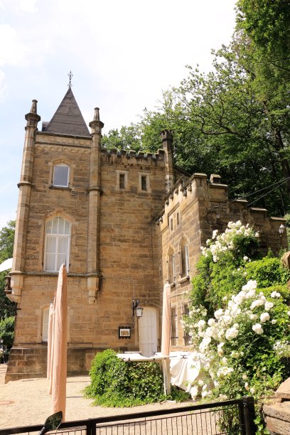 亨斯泰see的盛夏图片下载