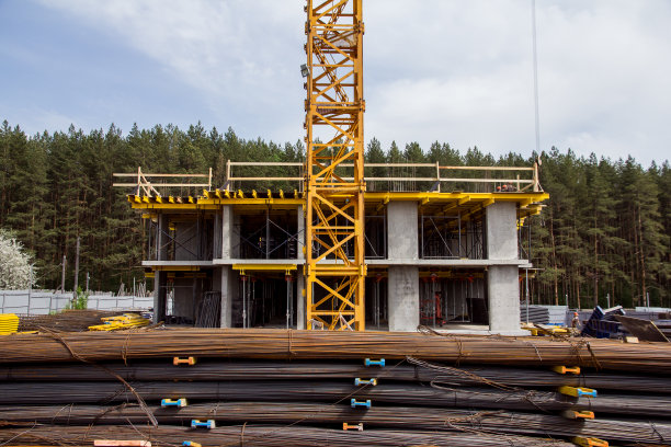 钢筋酒吧。工业背景。钢筋结构。建筑材料。图片下载