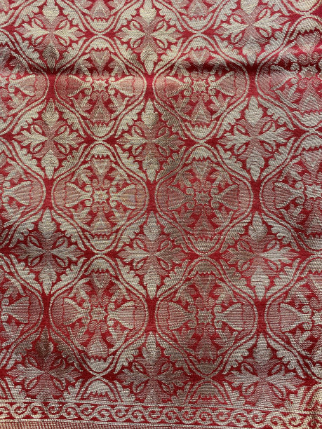 设计棉布衣服与红色的背景图片下载