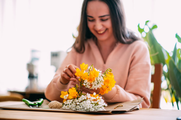 插花女郎图片下载