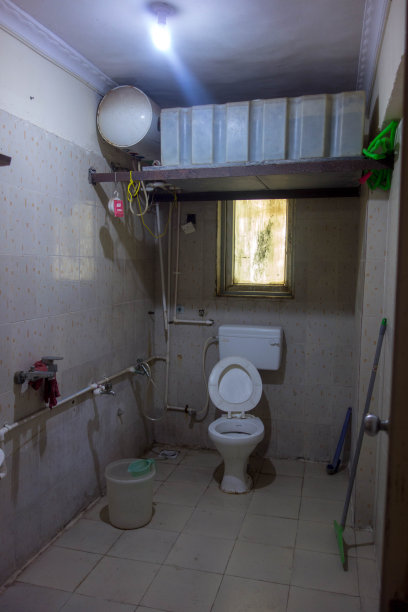 肮脏的厕所图片下载