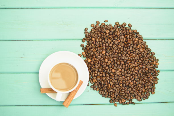 美味、新鲜、芳香、浓郁的咖啡图片下载