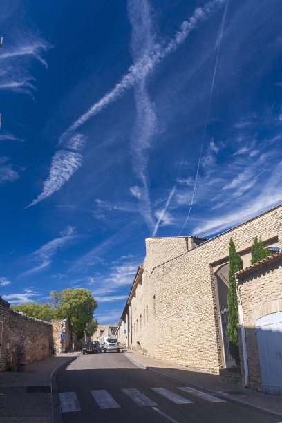 一些用石头建造的住宅图片下载