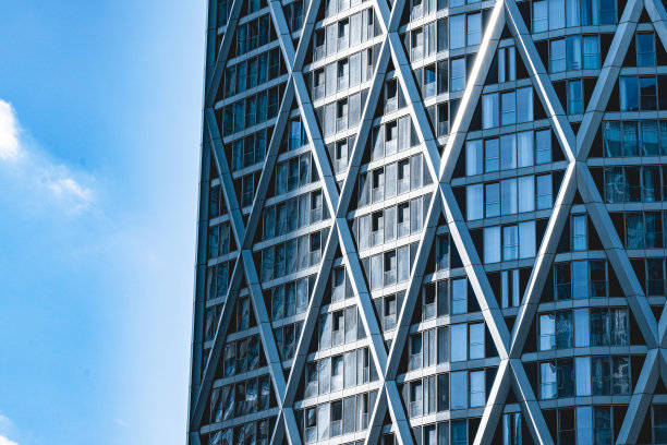 伦敦金融区金丝雀码头的办公楼图片下载