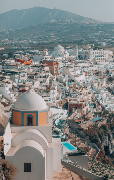 希腊圣托里尼岛美丽的城市景观小镇蒂拉图片下载