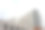 这是一座大型旧医院的白色混凝土建筑的近景。图片下载