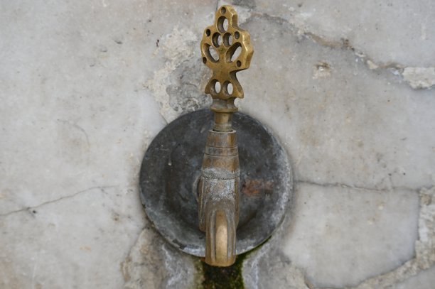 土耳其伊斯坦布尔市Istinye区奥斯曼式大理石喷泉Sarıyer图片下载