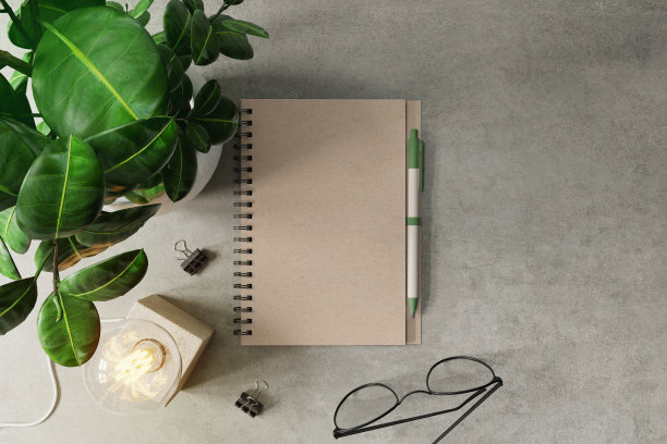 卡夫笔记本与钢笔模型图片下载