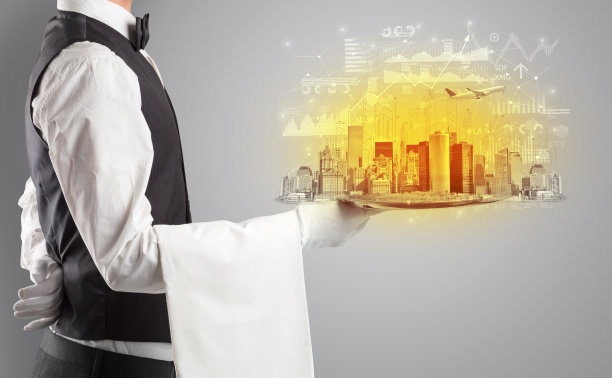 用托盘为大城市服务的服务员图片下载