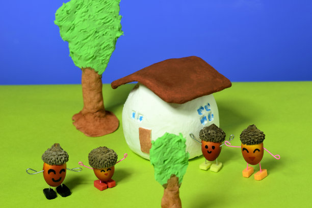 扮演橡子和房子图片下载