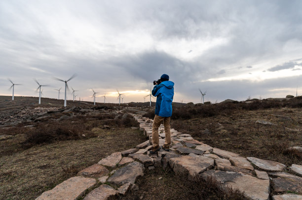 野外徒步旅行和摄影图片下载