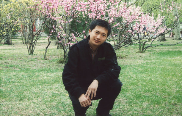 2000年中国青年真实生活的老照片图片下载