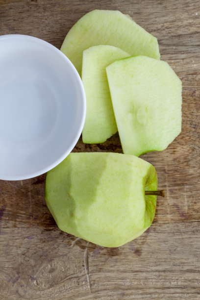 煮苹果时切苹果片图片下载
