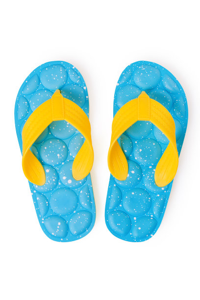 蓝色人字拖孤立在白色背景。俯视图图片下载