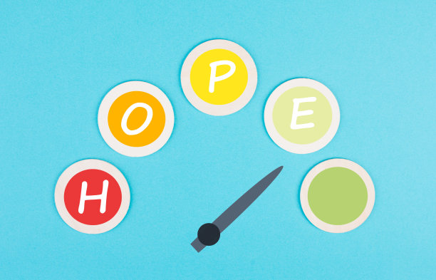 希望这个词是站在木圈上，积极的心态，对未来的乐观，进步条，有信念和灵性，转速表图片下载