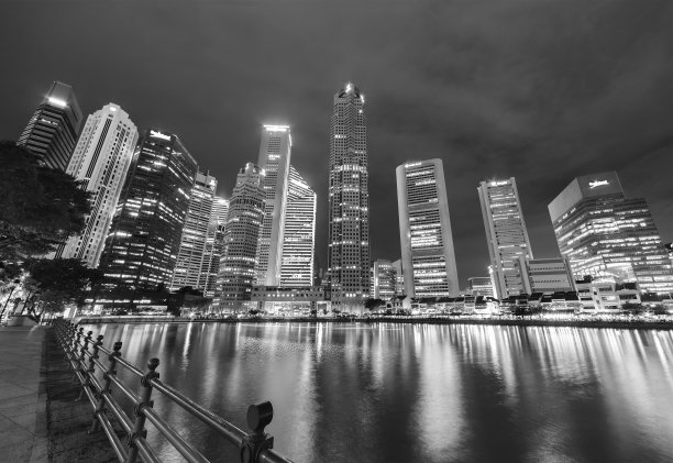 新加坡城市夜晚的天际线图片下载