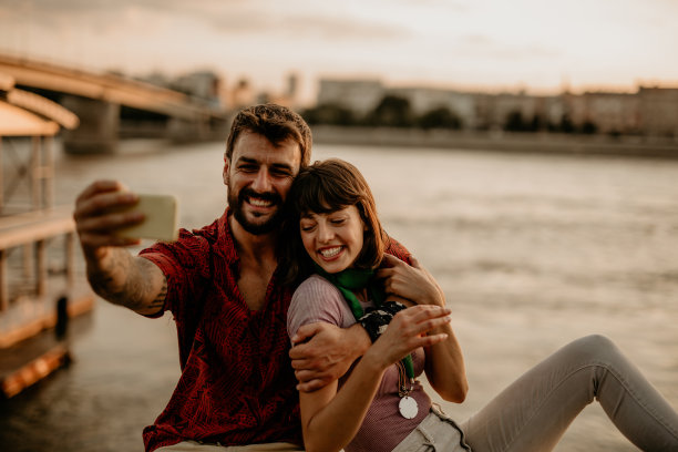 捕捉瞬间来纪念这一天图片下载