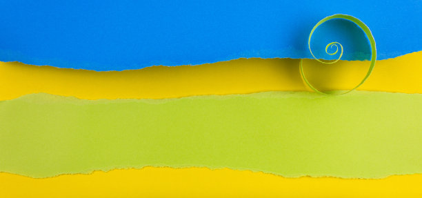 模式。撕裂的纸边缘与复制空间，绿色，蓝色和黄色的背景色。图片下载