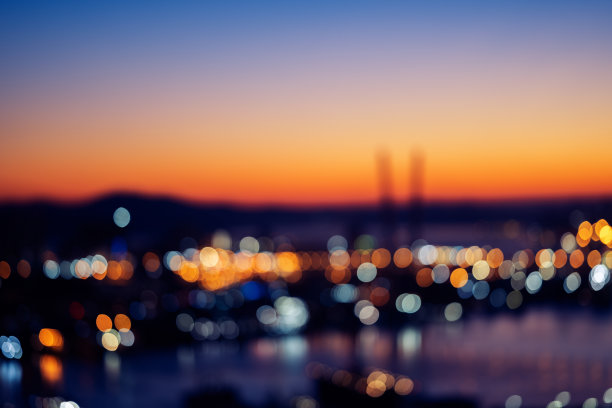 城市光散景。图片下载