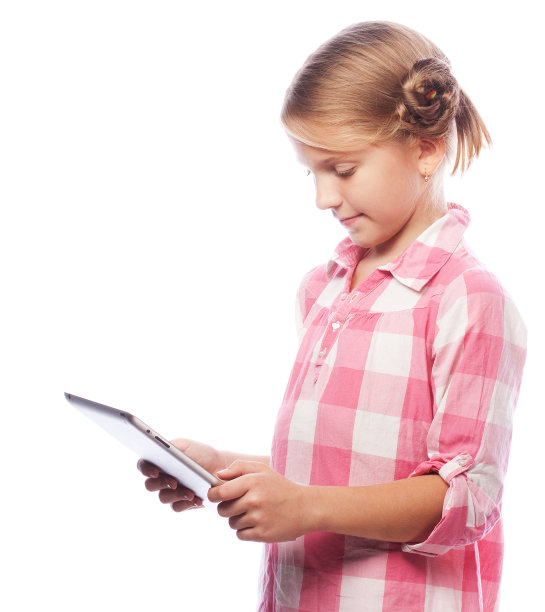 科技、人、教育理念——小女孩带着TAB图片下载