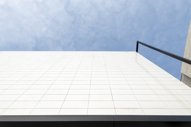 商业区内现代建筑立面图片下载