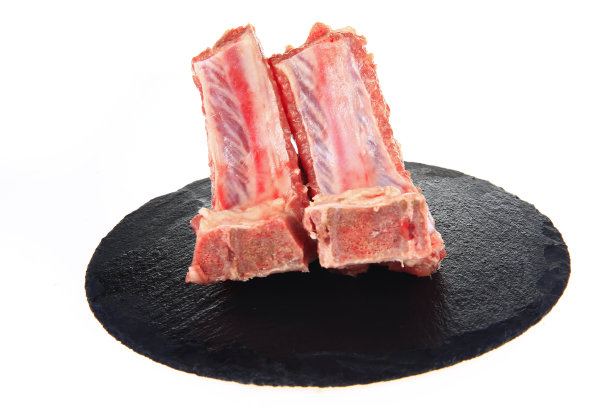 新鲜的白底猪排图片下载