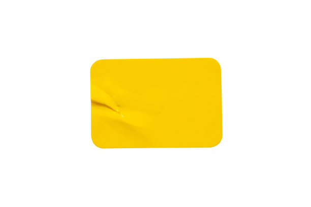 黄色塑料不干胶标签孤立在白色背景图片下载