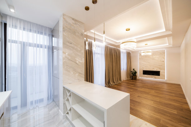 厨房桌子和从厨房到照明房间的视野图片下载