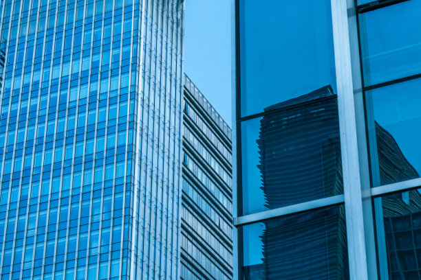 城市抽象——写字楼的窗角图片下载