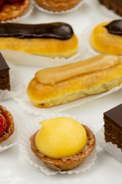 在白色背景上的可爱特写图片下载