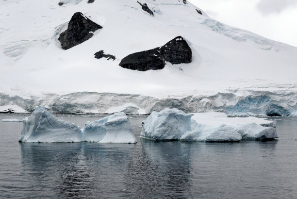 在南极洲巡航——童话般的风景图片下载