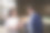快乐的欧洲夫妇在软垫家具展厅购物。丈夫和妻子在陈列室购买沙发图片下载