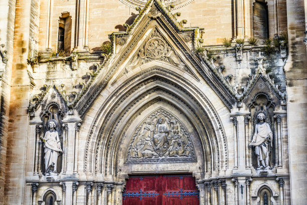 法国尼姆加德圣佩尔佩特教堂图片下载