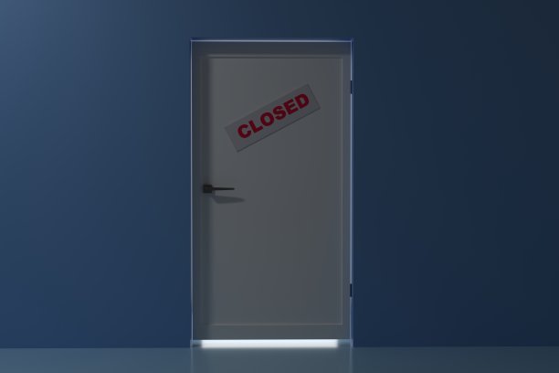 紧闭的门上挂着一个标志。一扇开着灯的白门。死胡同，绝望的概念。3 d渲染。图片下载