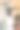 在家工作的年轻女性图片下载