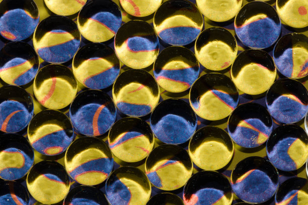 创意3d反光壁纸，相同但不同的蓝黄色色调，现代复古风格图片下载