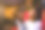 安详的年轻女子闭上眼睛放松倚靠在沙发上现代无线耳机在耳塞图片下载