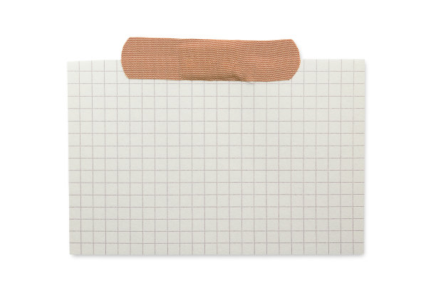 叶在细胞与胶带附着在白色背景图片下载