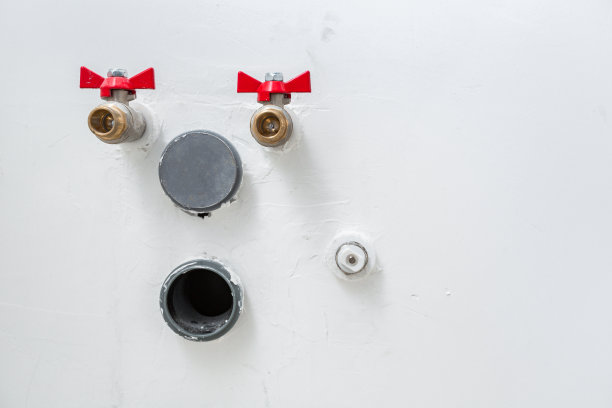 房子里墙上的洞是用来装水管的图片下载