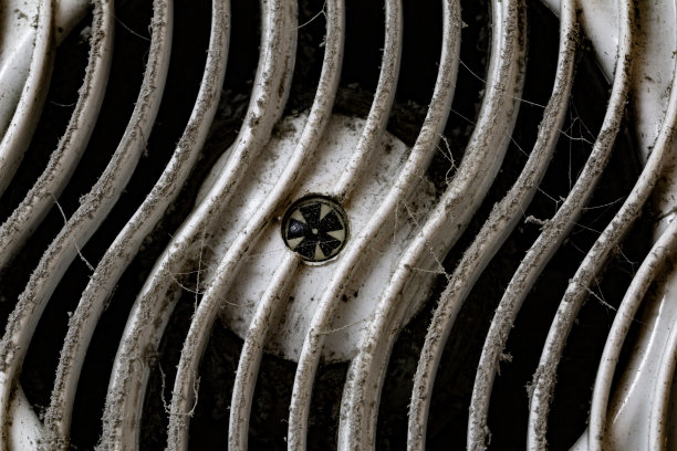 浴室通风机被污染。浴室的粉丝图片下载