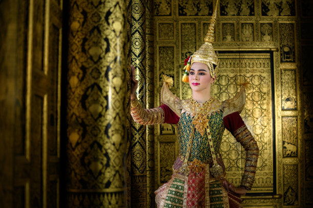 Khon，是一种带面具的古典泰国舞蹈。除了这些没有戴面具的人。图片下载