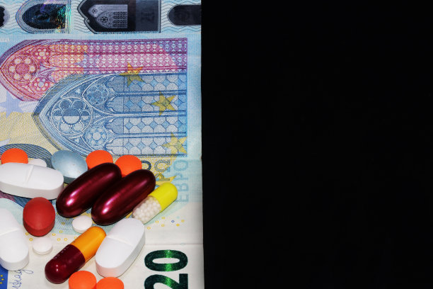 保健、药品费用概念。图片下载